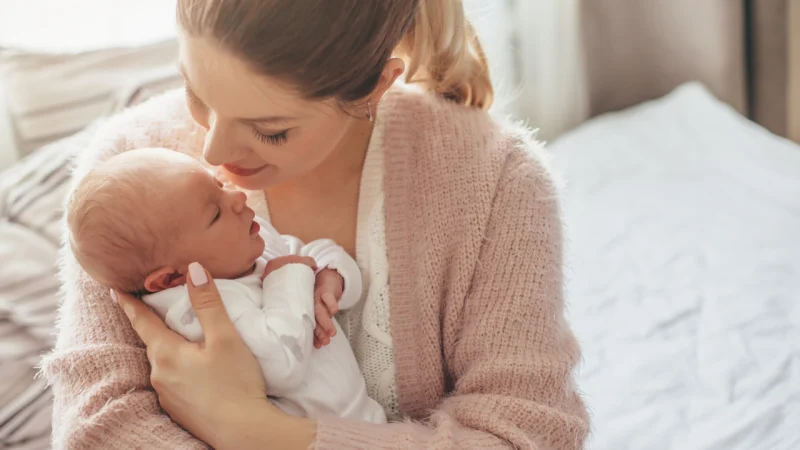 Czy zasiłek macierzyński można pobierać w częściach?