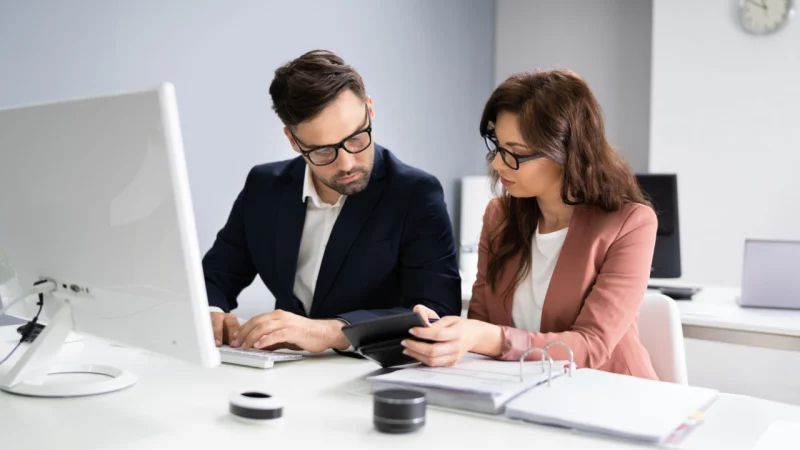 Na czym polega przekazanie odpowiedzialności głównemu księgowemu?