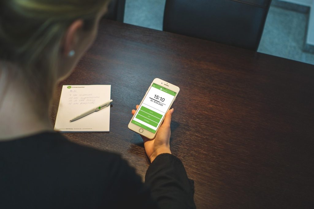 Na czym polega przerywany czas pracy? Czym jest system przerywanego czasu pracy?